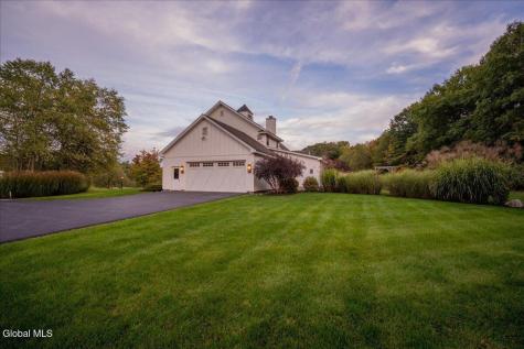 13 Saratoga Farm Road Malta NY 12020