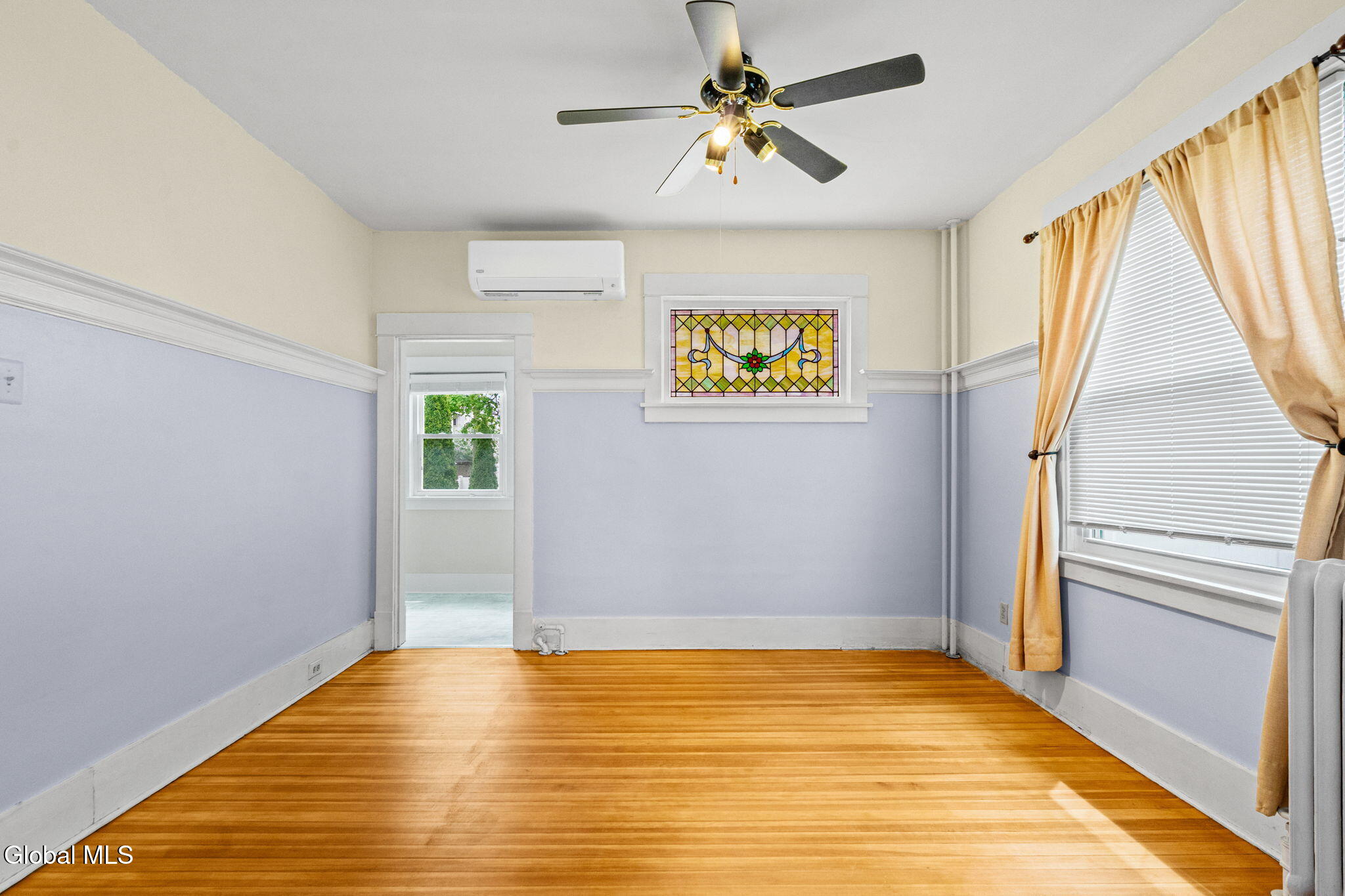 18 Oakwood Street Albany NY 12208