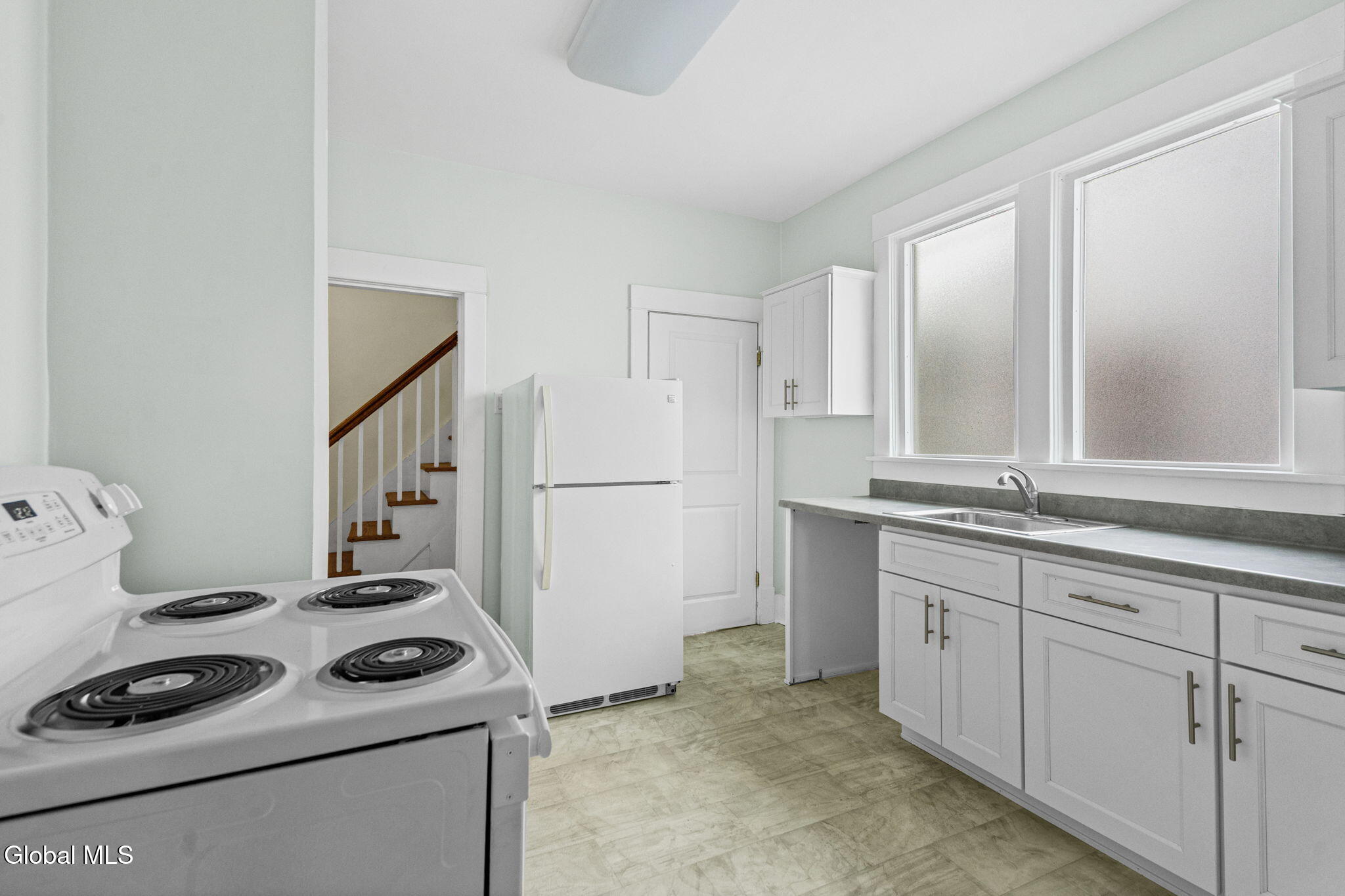18 Oakwood Street Albany NY 12208