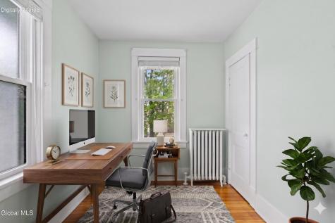 18 Oakwood Street Albany NY 12208