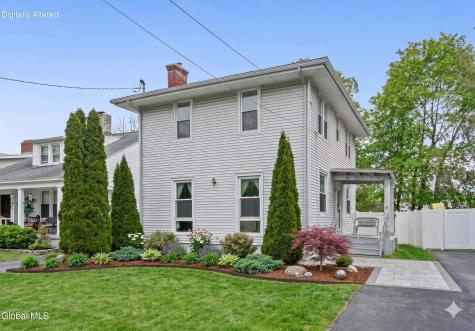 18 Oakwood Street Albany NY 12208