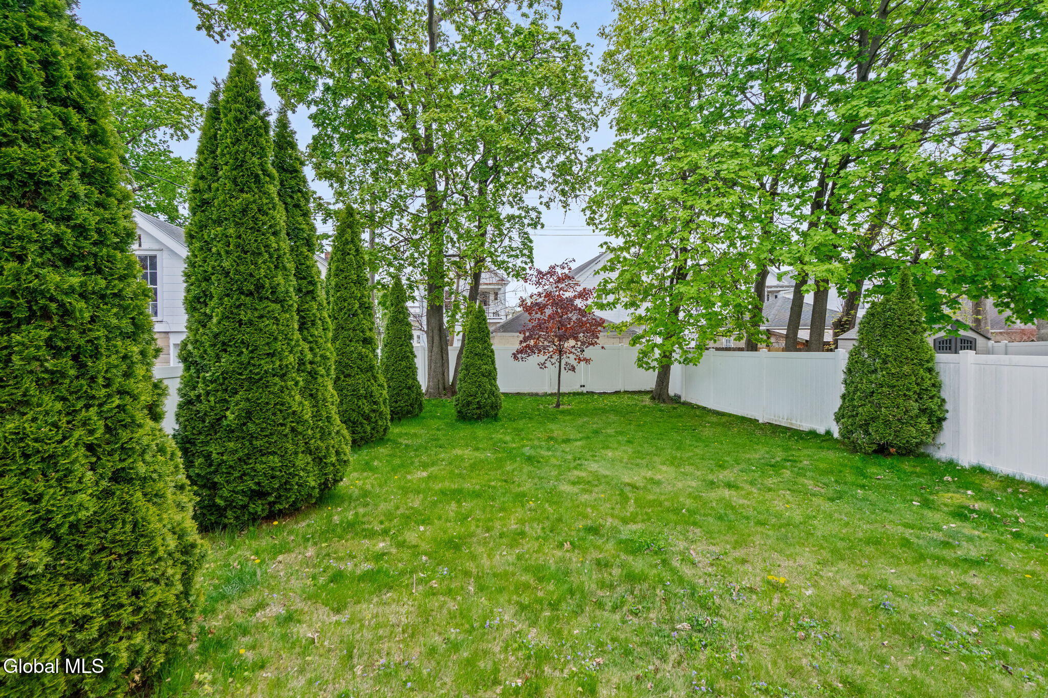 18 Oakwood Street Albany NY 12208