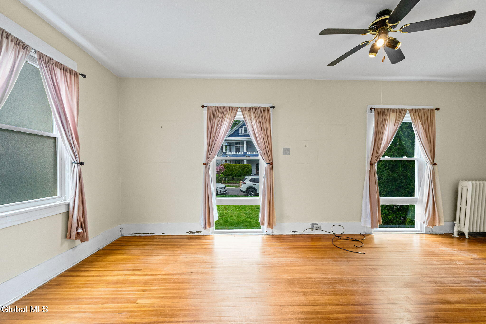 18 Oakwood Street Albany NY 12208