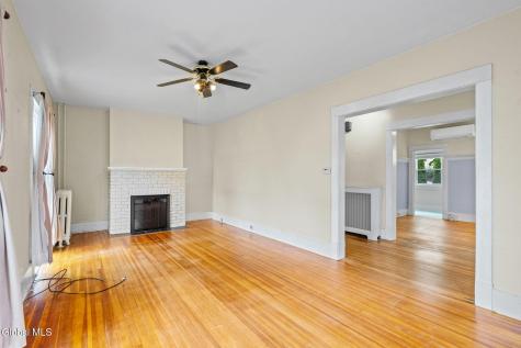 18 Oakwood Street Albany NY 12208