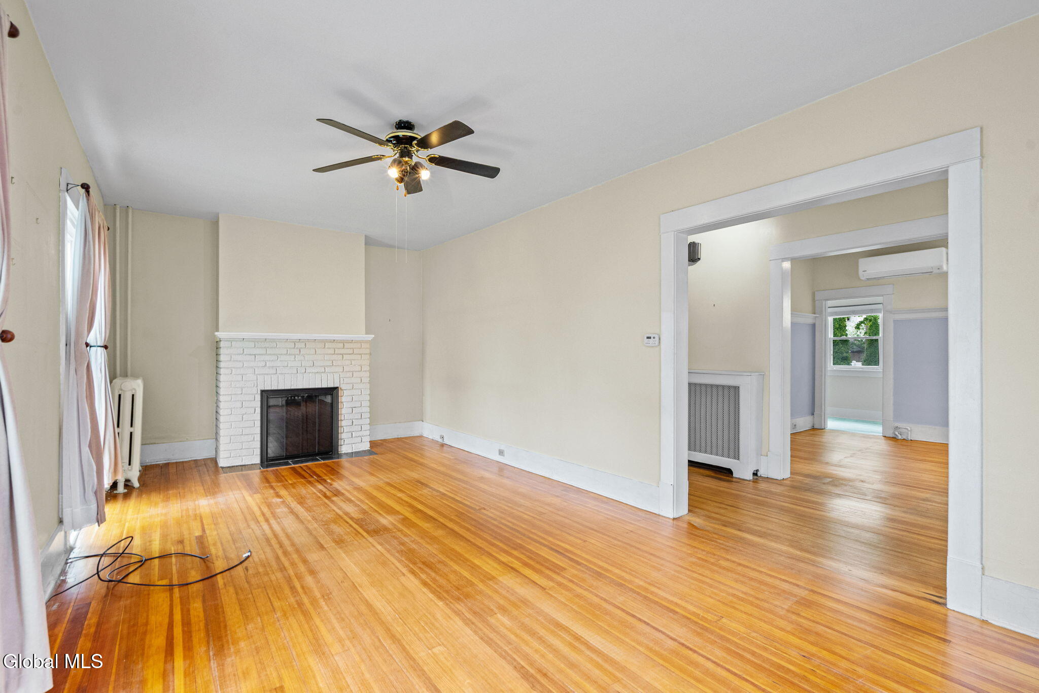 18 Oakwood Street Albany NY 12208