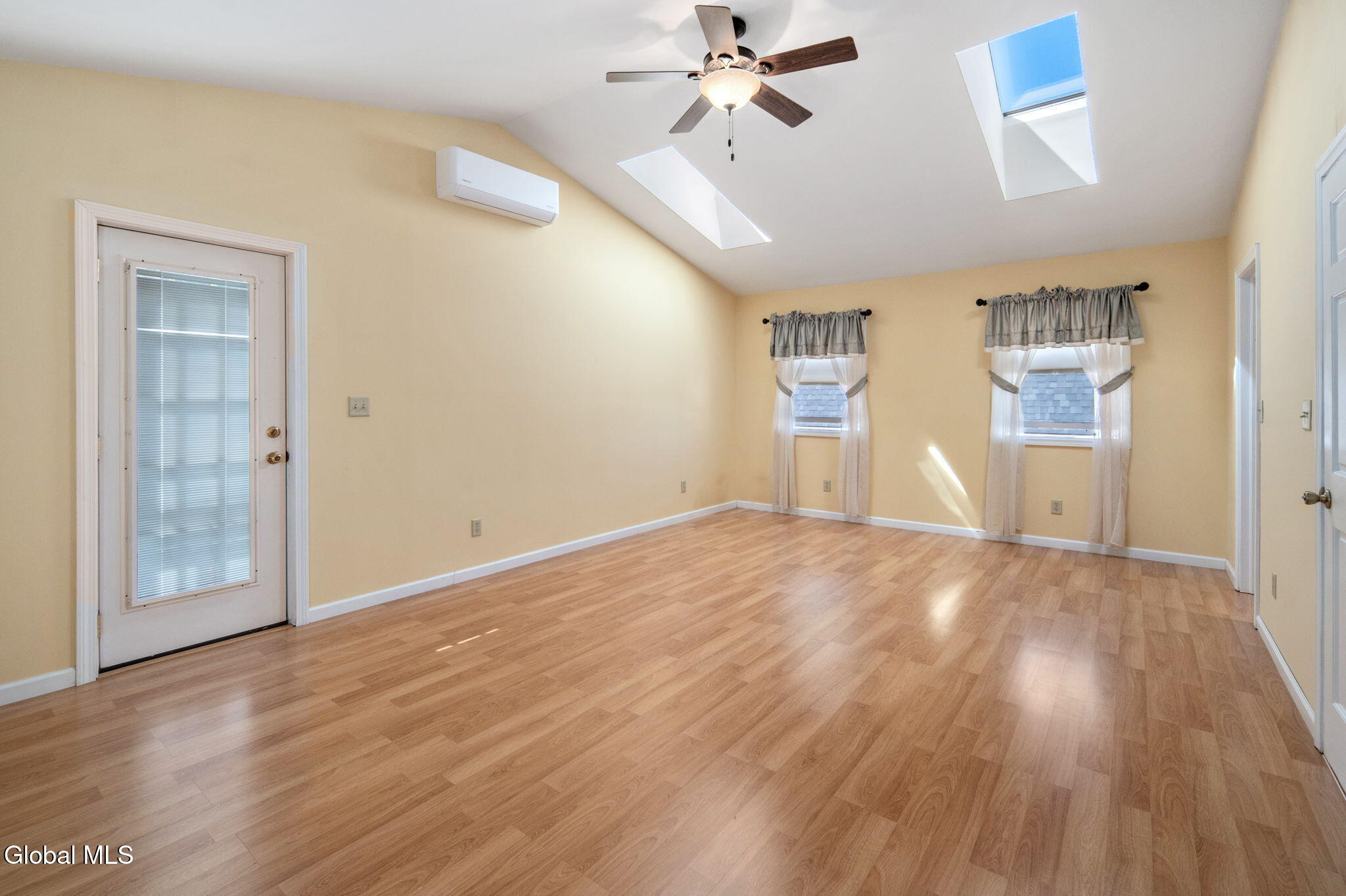 293 S Main Street New Baltimore NY 12124