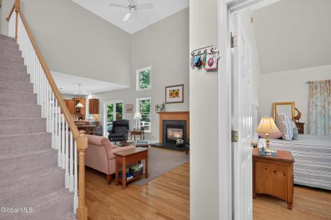 26 Hedgerose Lane Delmar NY 12054