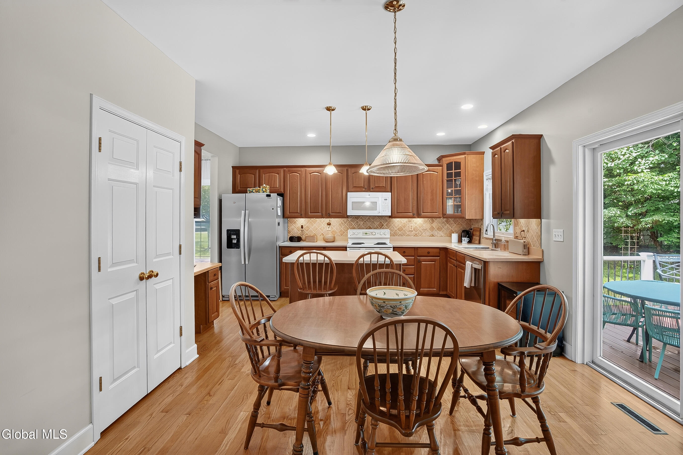 26 Hedgerose Lane Delmar NY 12054