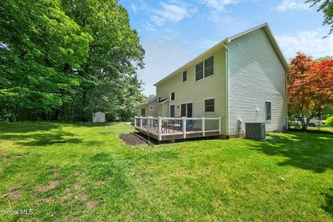26 Hedgerose Lane Delmar NY 12054