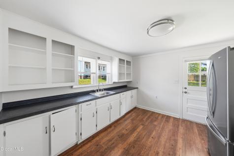 6252 Johnston Road Albany NY 12203