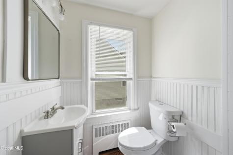 6252 Johnston Road Albany NY 12203