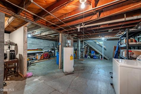 6252 Johnston Road Albany NY 12203