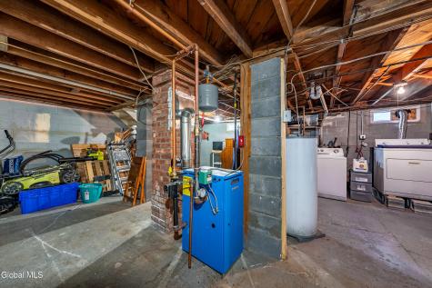 6252 Johnston Road Albany NY 12203