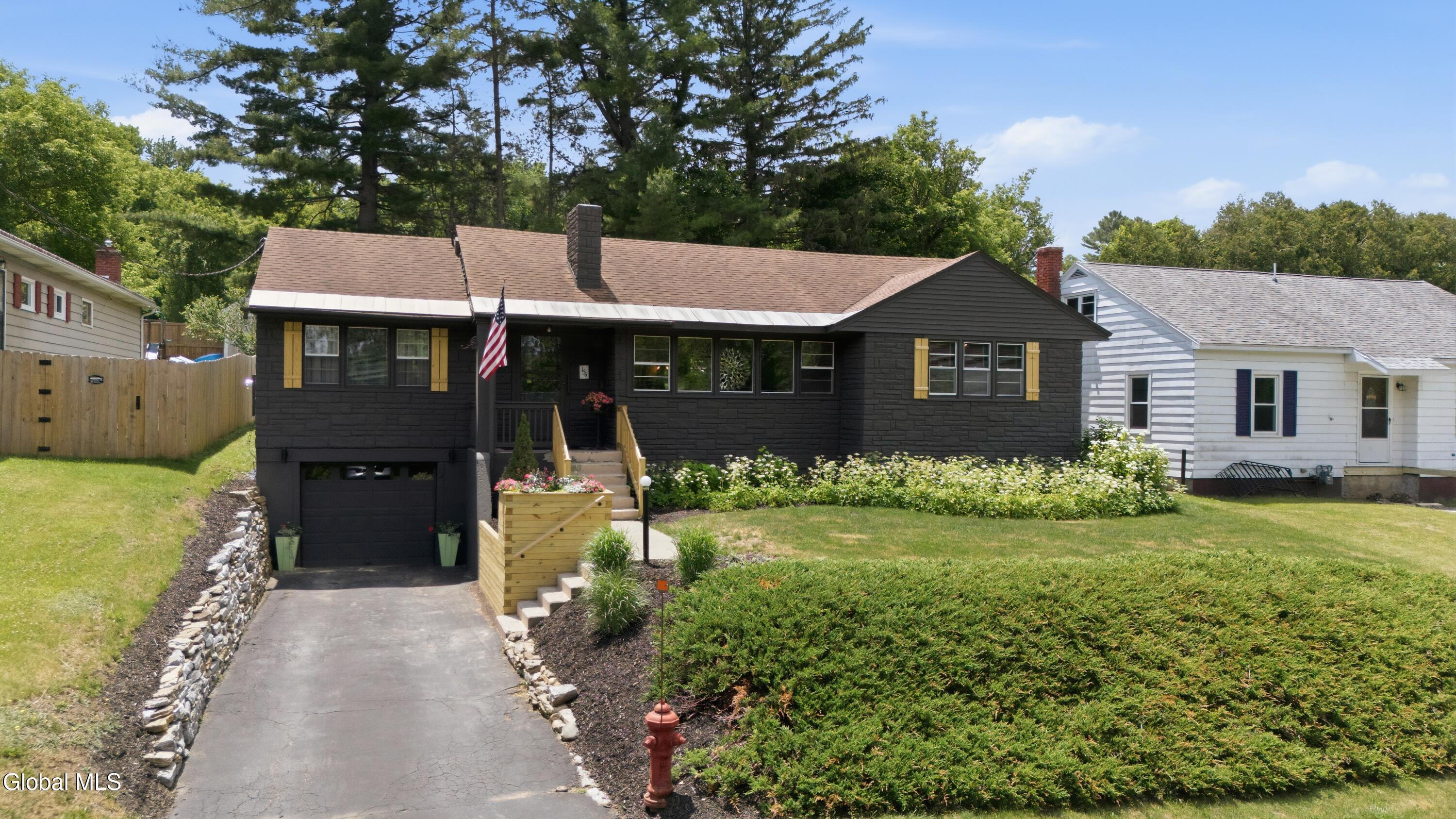 154 Montgomery Street Canajoharie NY 13317