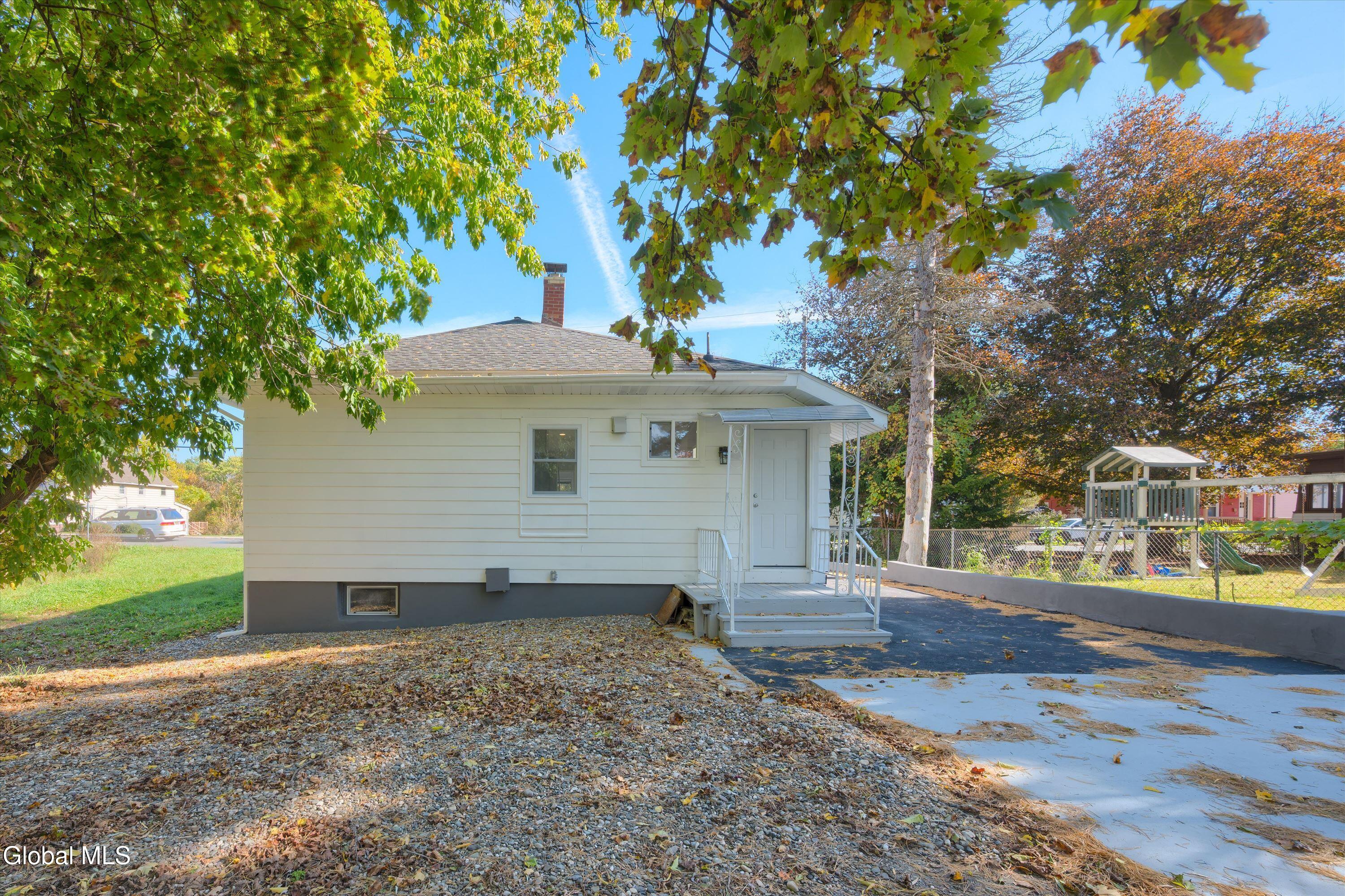 21 Edward Street Cohoes NY 12047