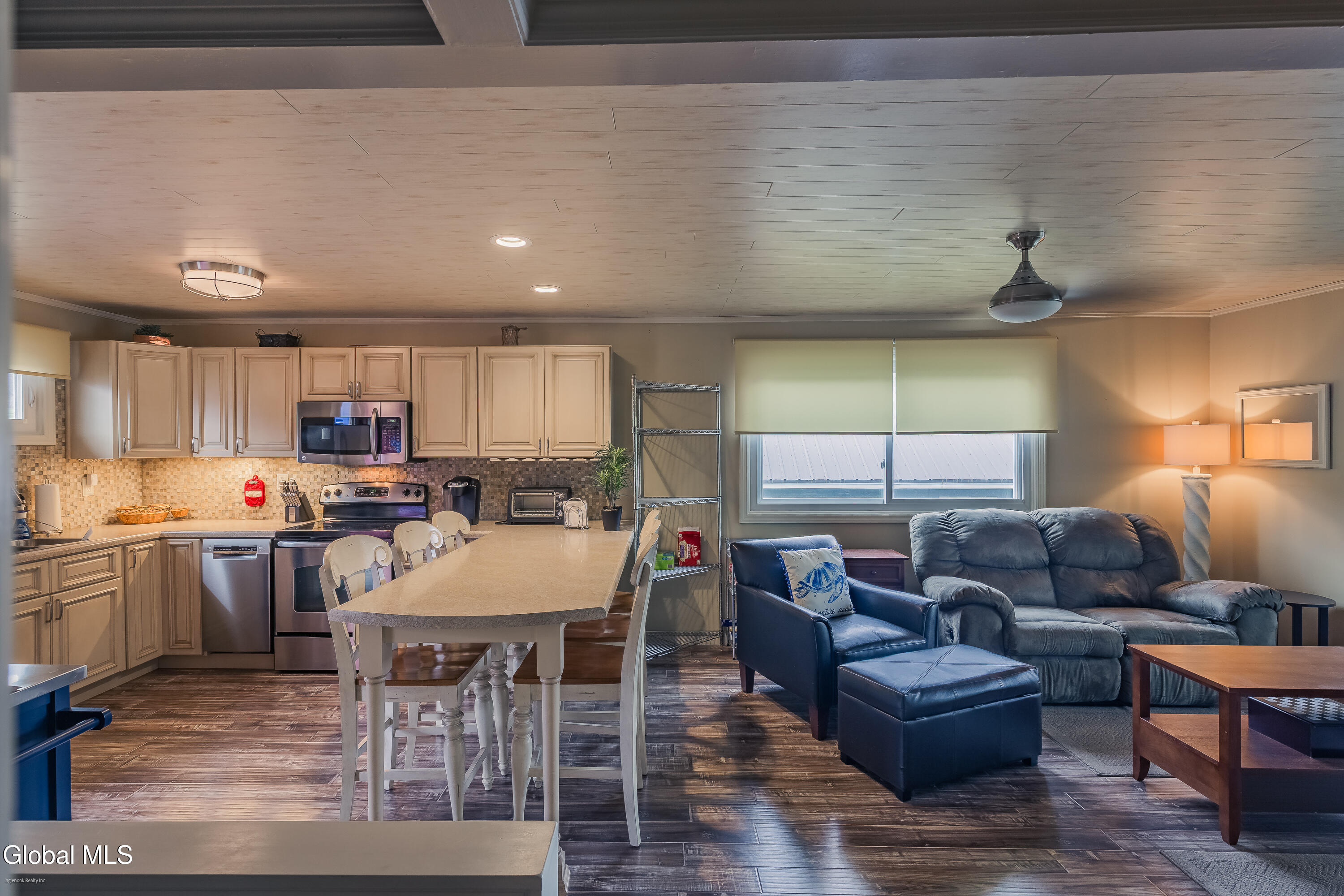 154 Lakeside Drive Mayfield NY 12117