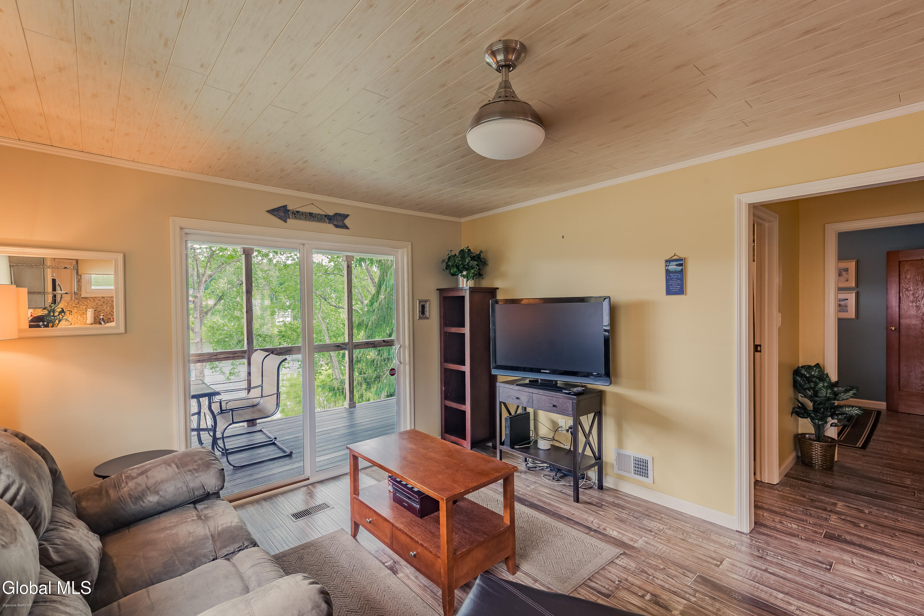 154 Lakeside Drive Mayfield NY 12117