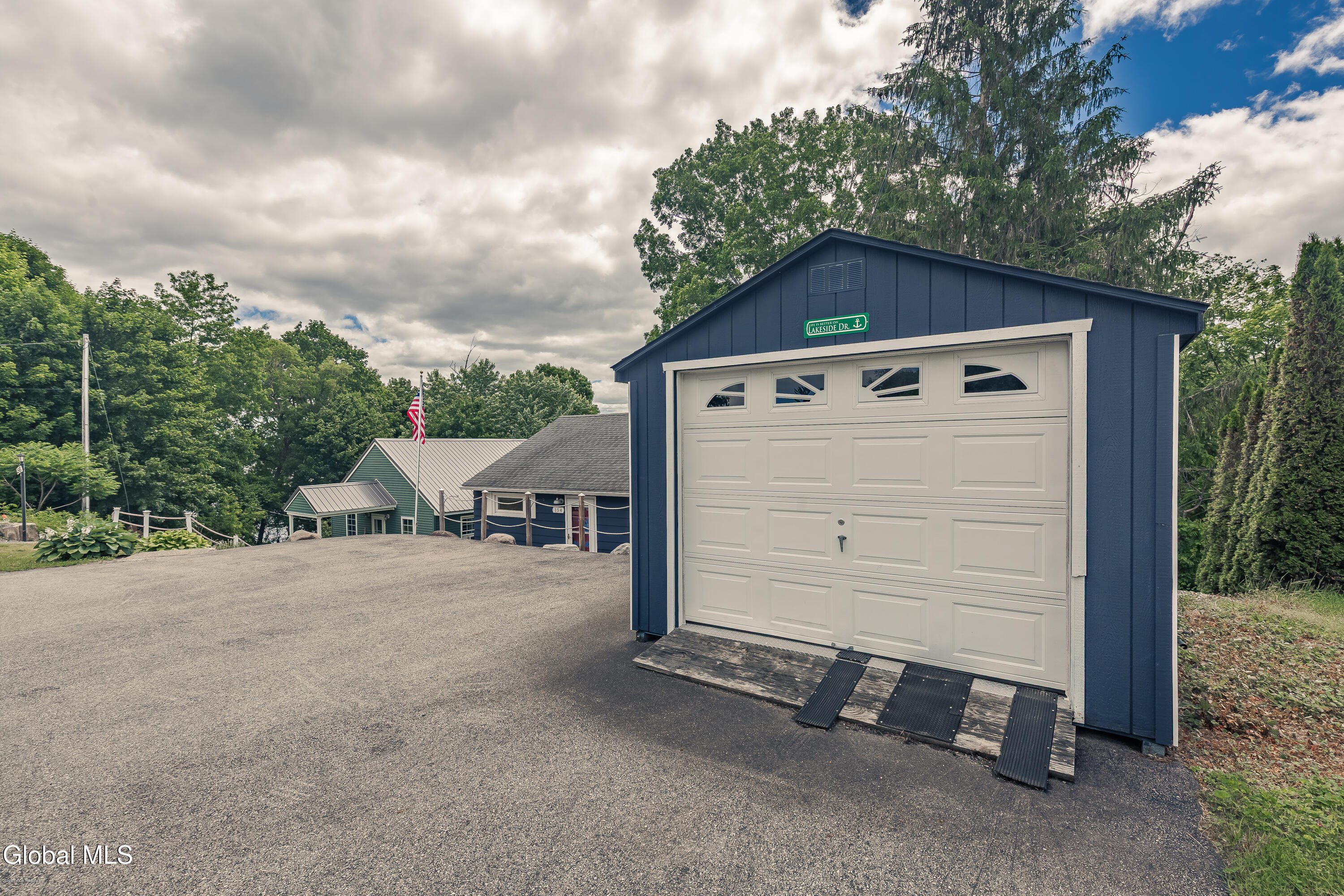 154 Lakeside Drive Mayfield NY 12117