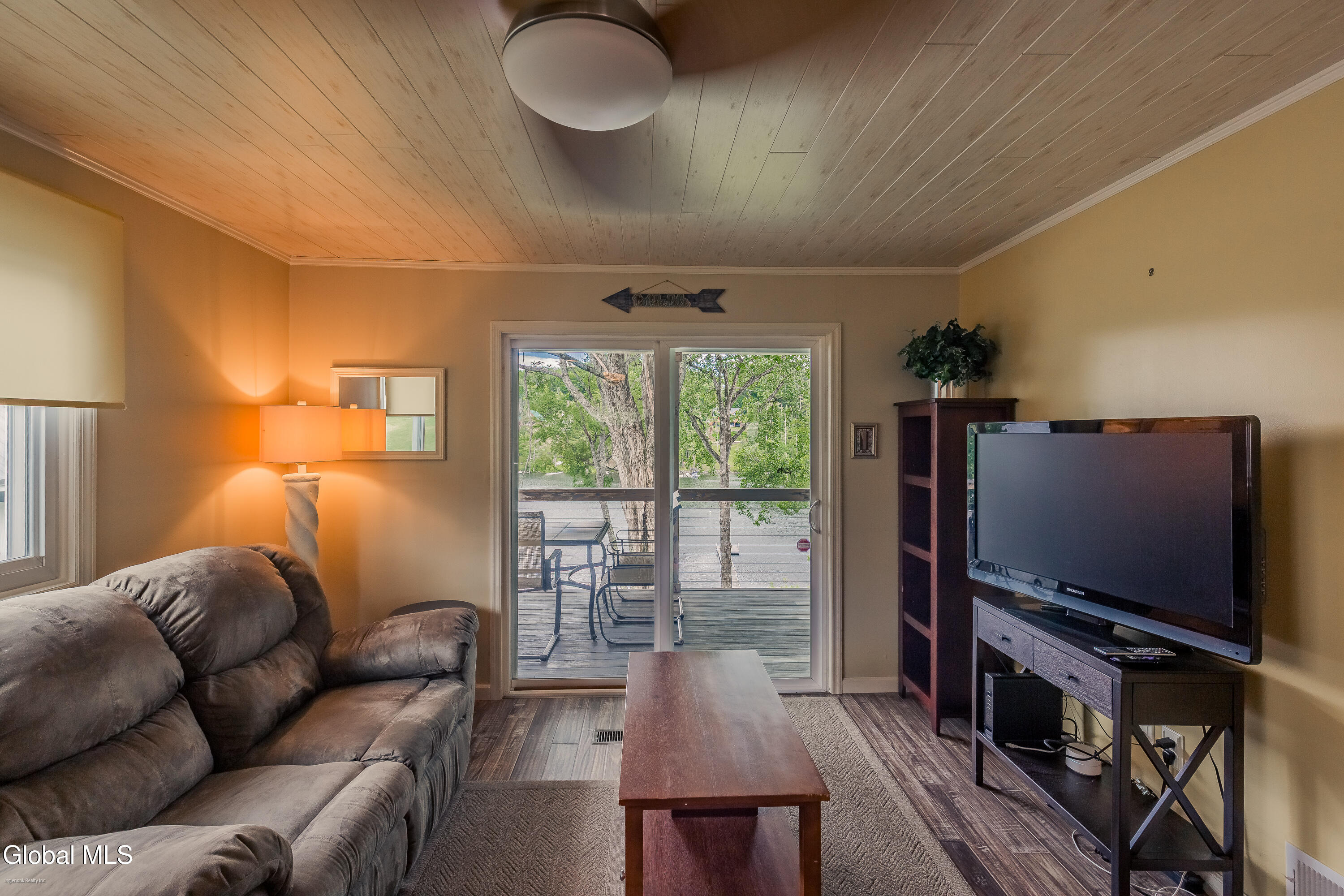 154 Lakeside Drive Mayfield NY 12117