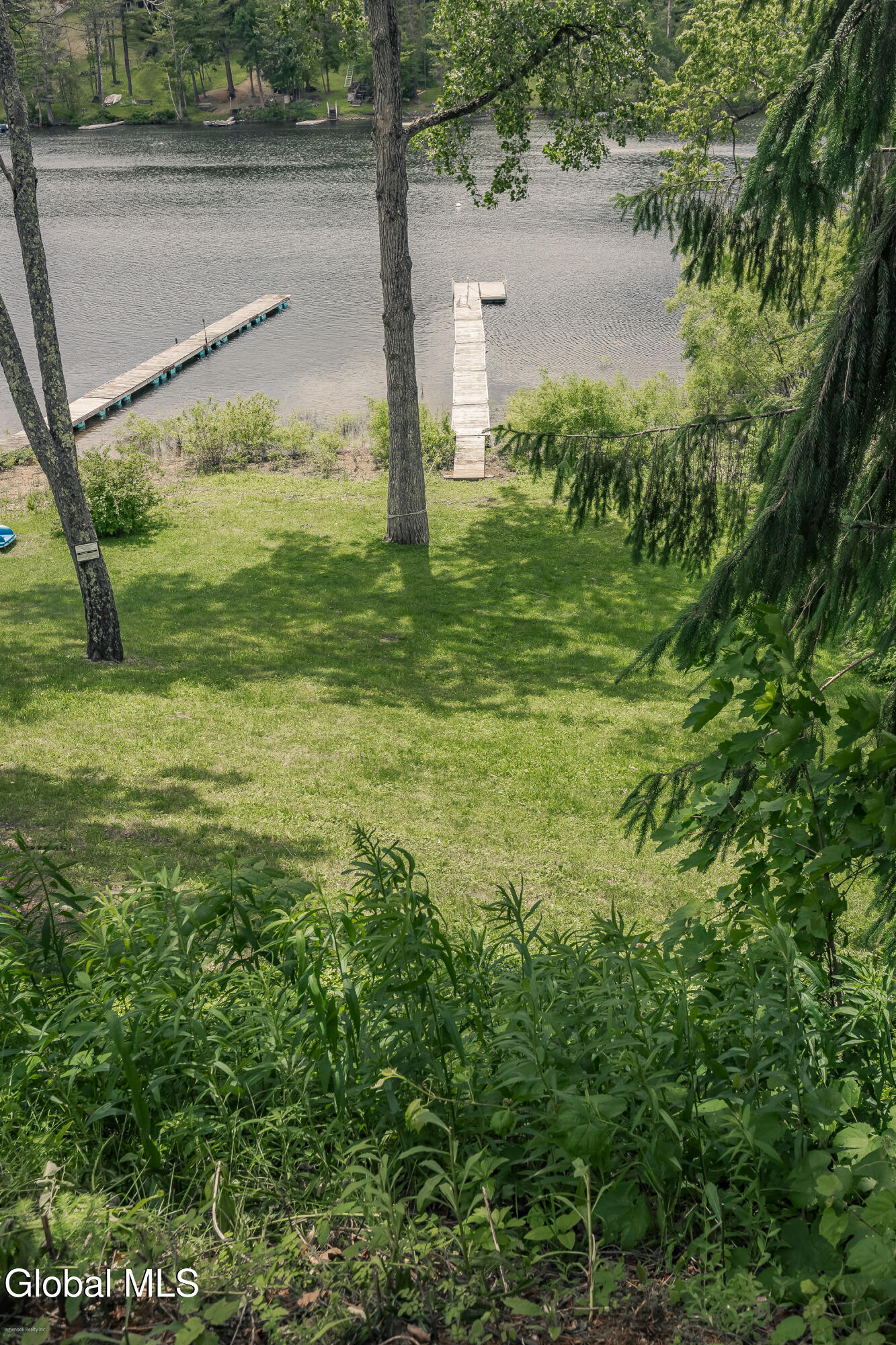 154 Lakeside Drive Mayfield NY 12117