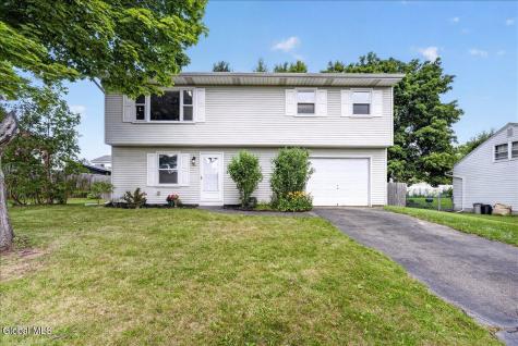 9 Long Avenue Colonie NY 12110