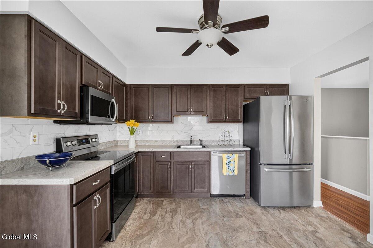 9 Long Avenue Colonie NY 12110