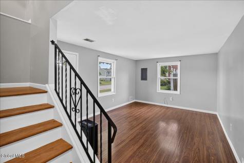 9 Long Avenue Colonie NY 12110