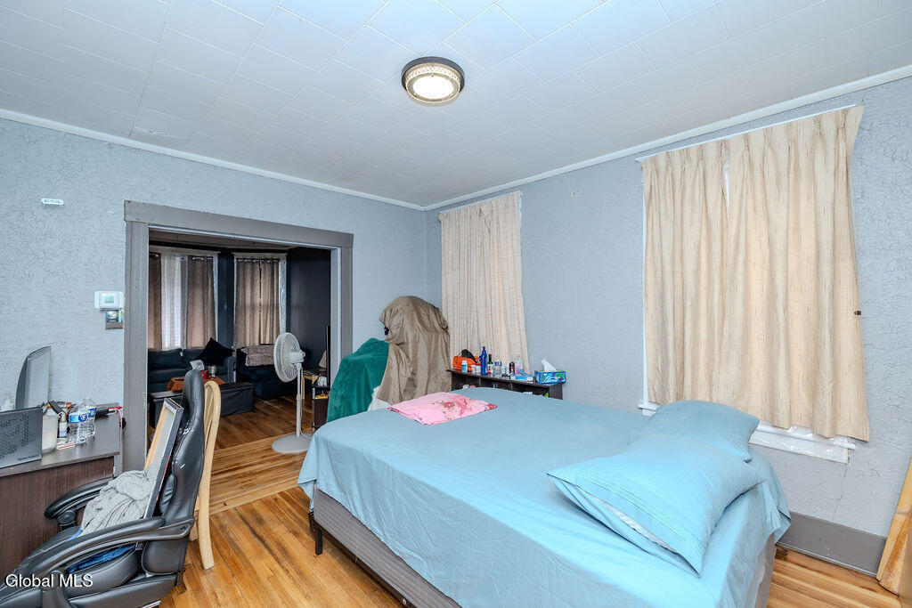 1049 Hegeman Street Schenectady NY 12306