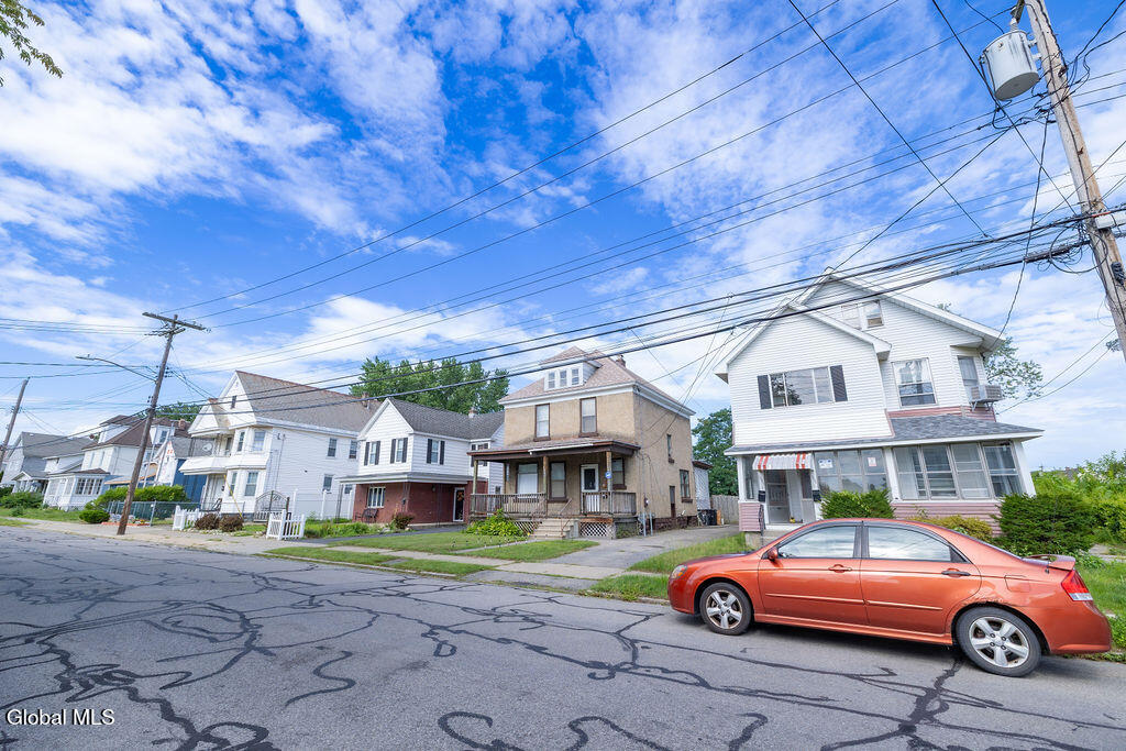 1049 Hegeman Street Schenectady NY 12306
