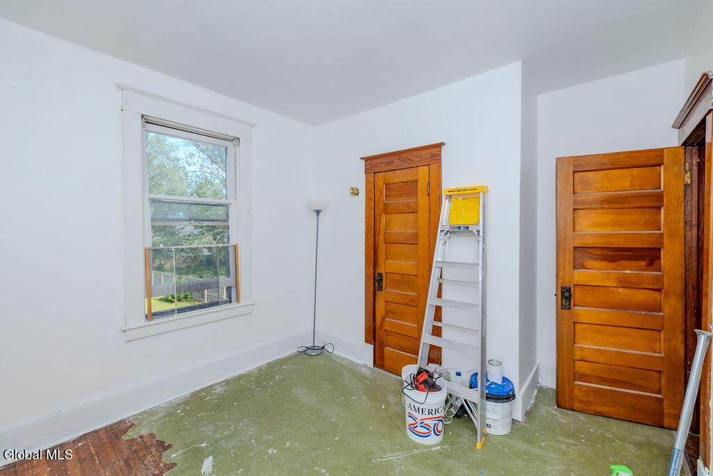 1049 Hegeman Street Schenectady NY 12306