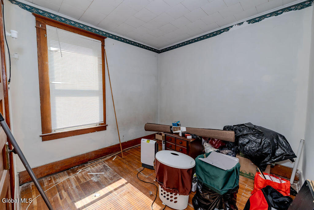 1049 Hegeman Street Schenectady NY 12306