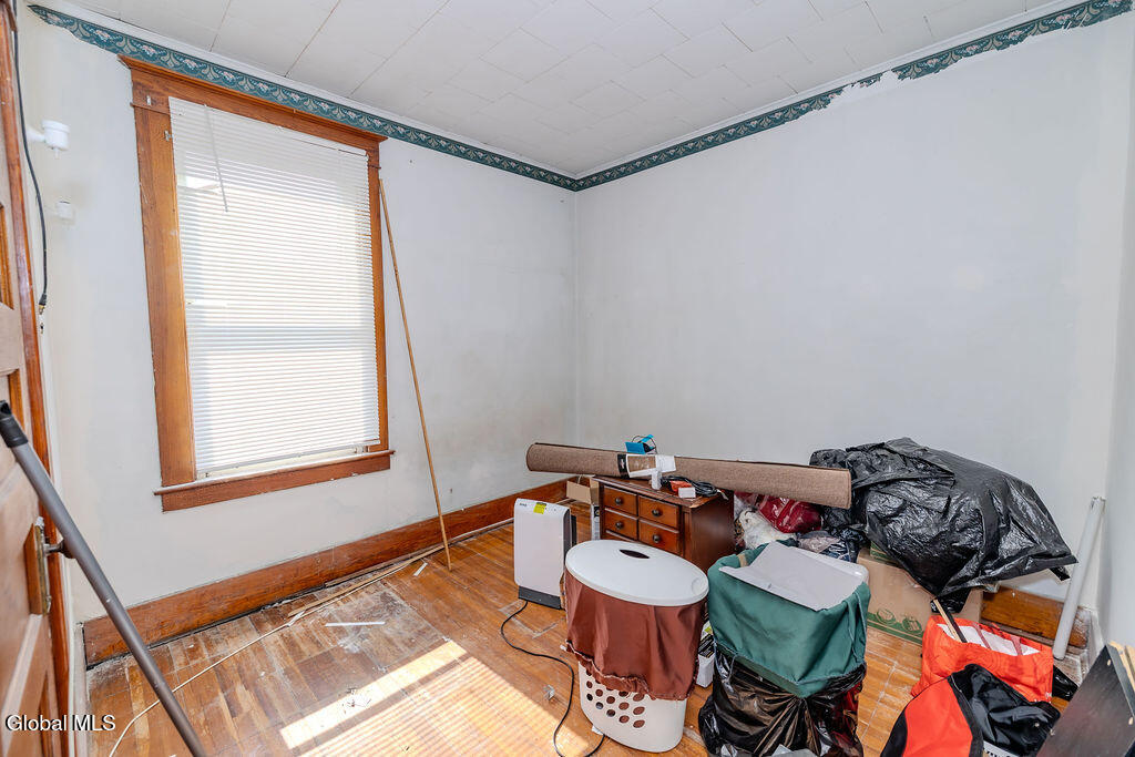 1049 Hegeman Street Schenectady NY 12306
