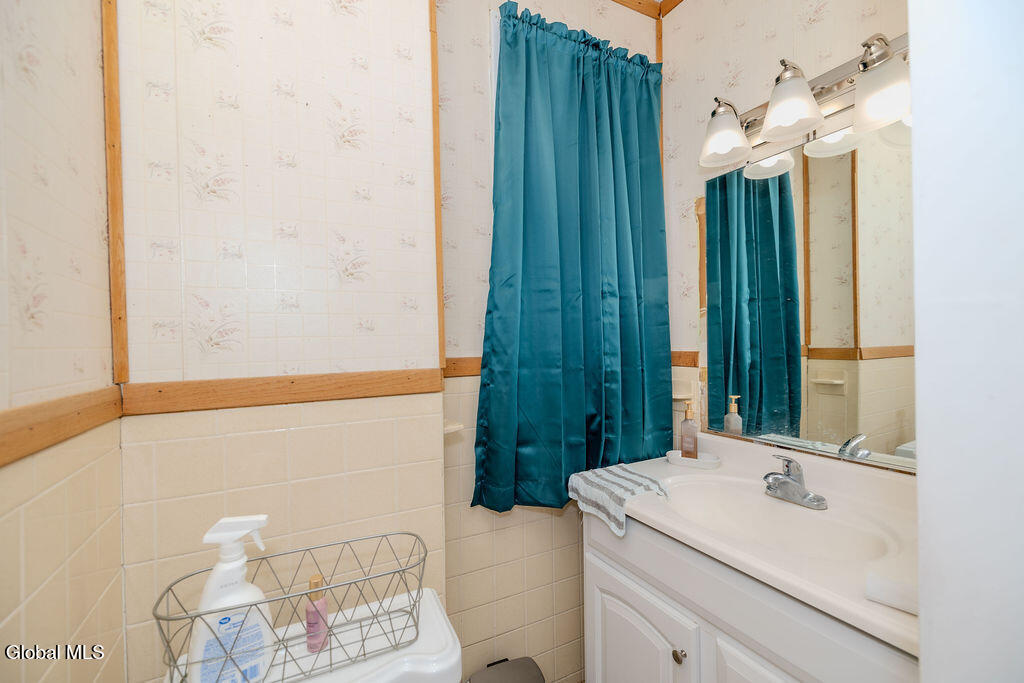 1049 Hegeman Street Schenectady NY 12306