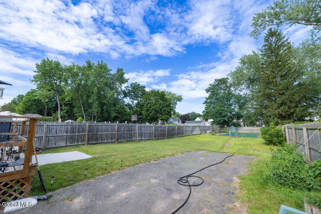 1049 Hegeman Street Schenectady NY 12306