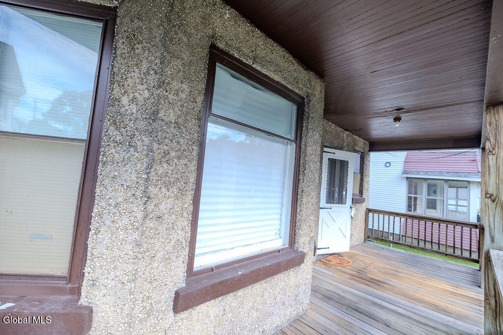 1049 Hegeman Street Schenectady NY 12306