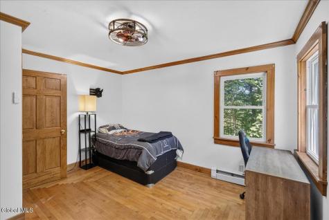 5137 Crooked Street Broadalbin NY 12025