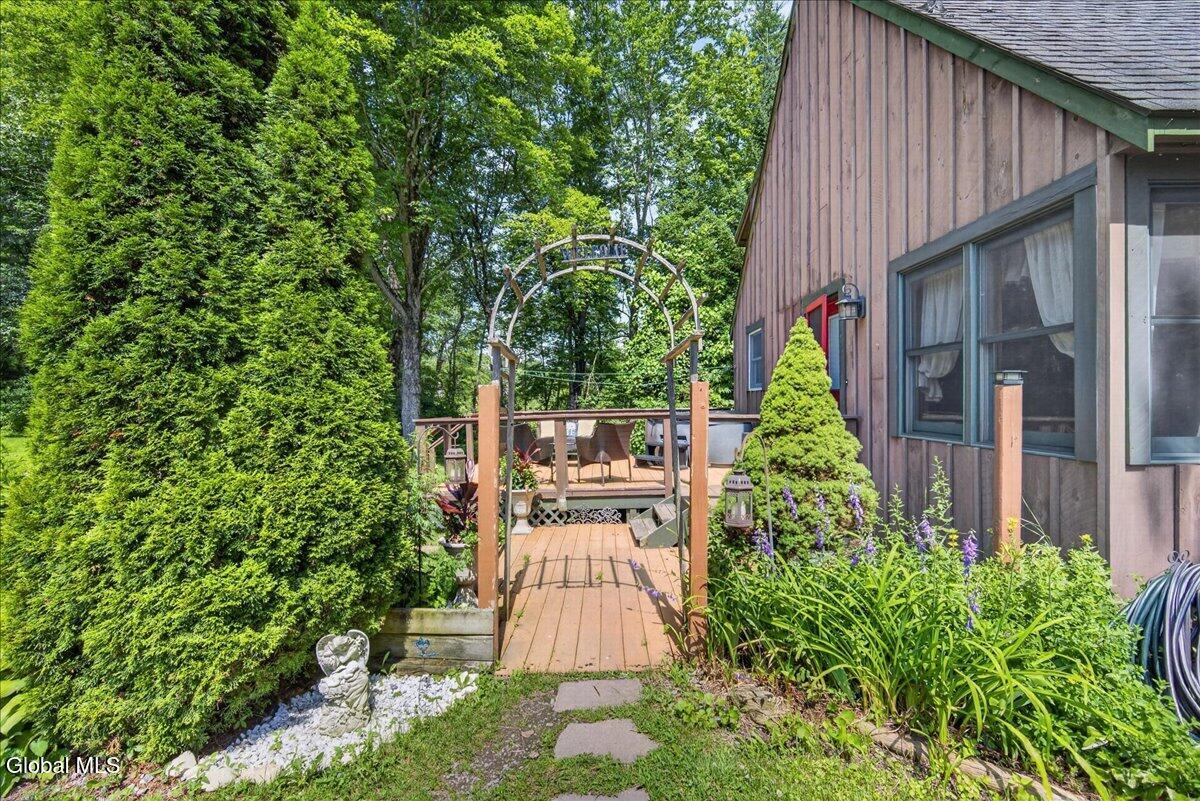 5137 Crooked Street Broadalbin NY 12025