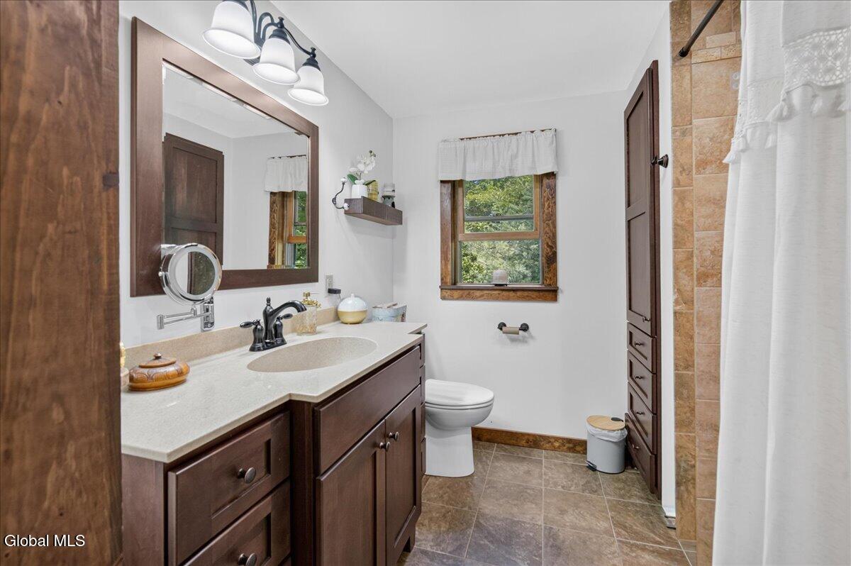 5137 Crooked Street Broadalbin NY 12025
