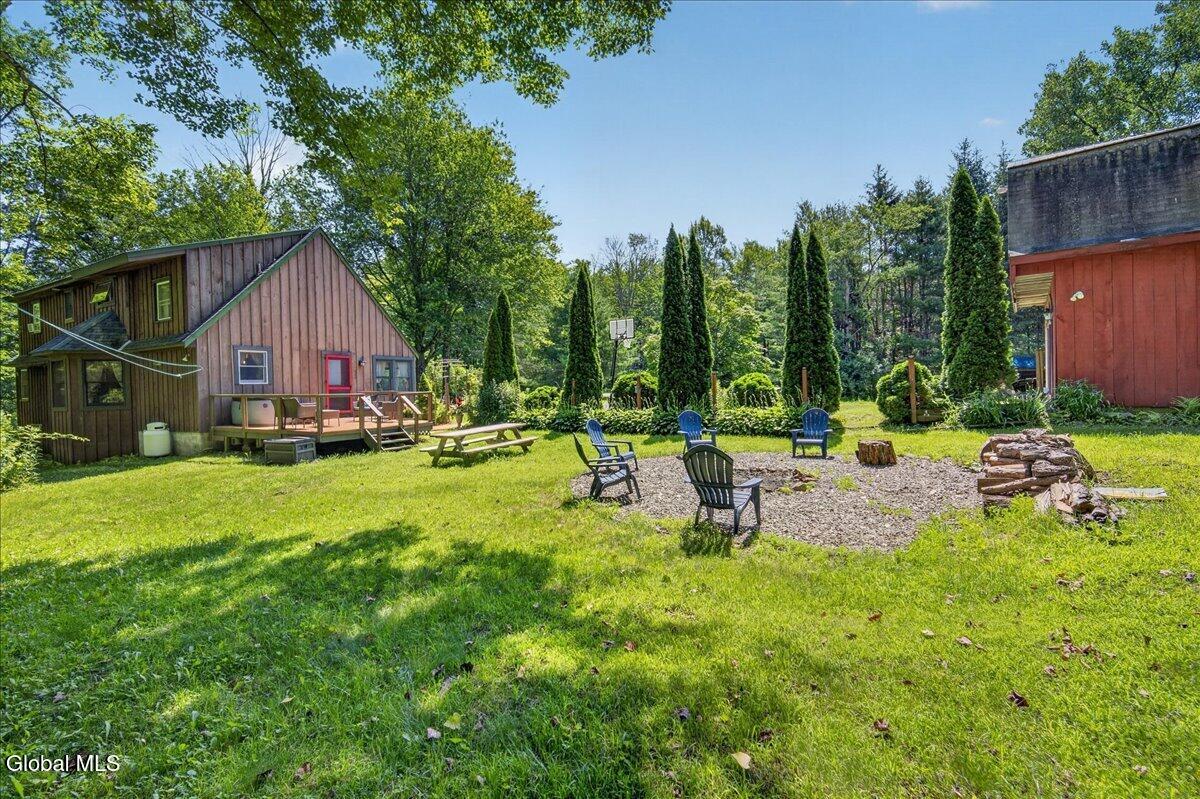 5137 Crooked Street Broadalbin NY 12025