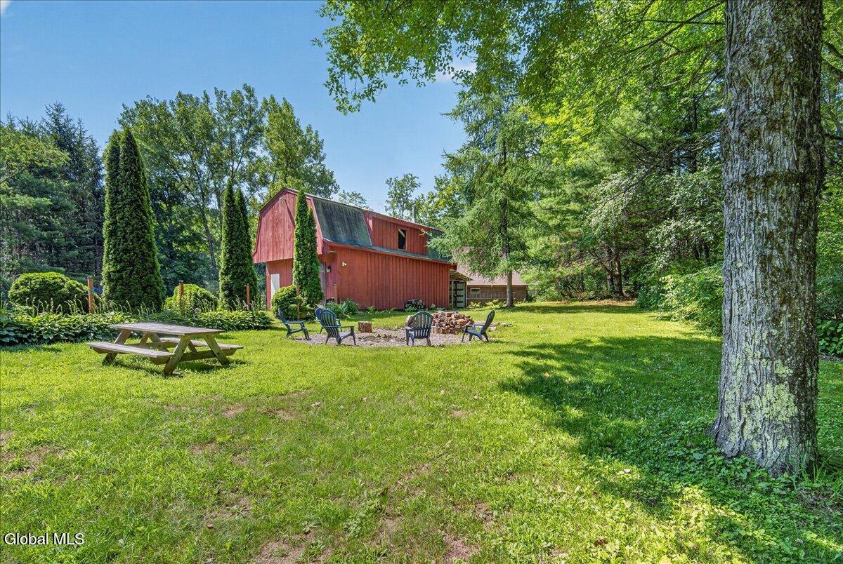 5137 Crooked Street Broadalbin NY 12025