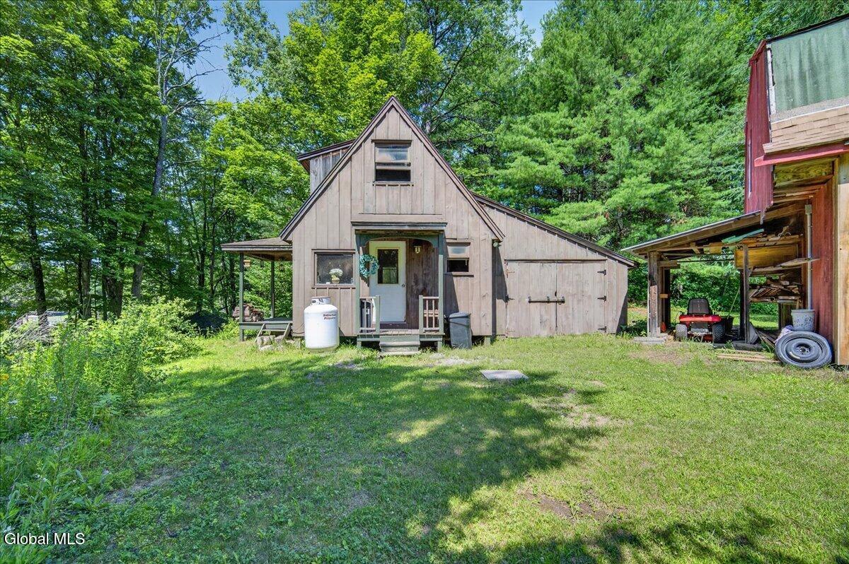 5137 Crooked Street Broadalbin NY 12025
