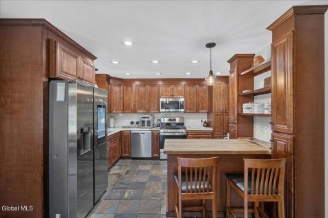5137 Crooked Street Broadalbin NY 12025