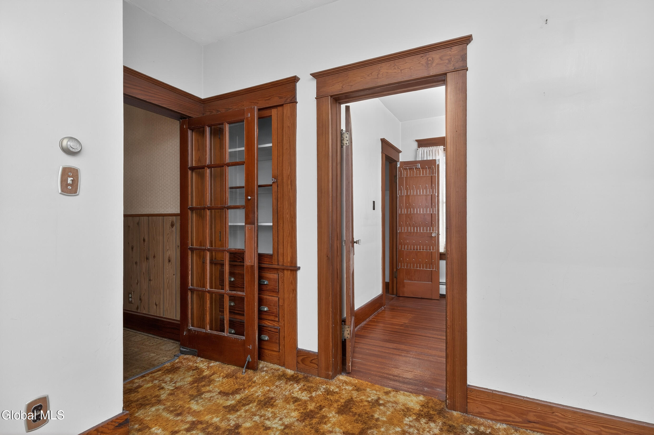 1114 Forest Road Schenectady NY 12303