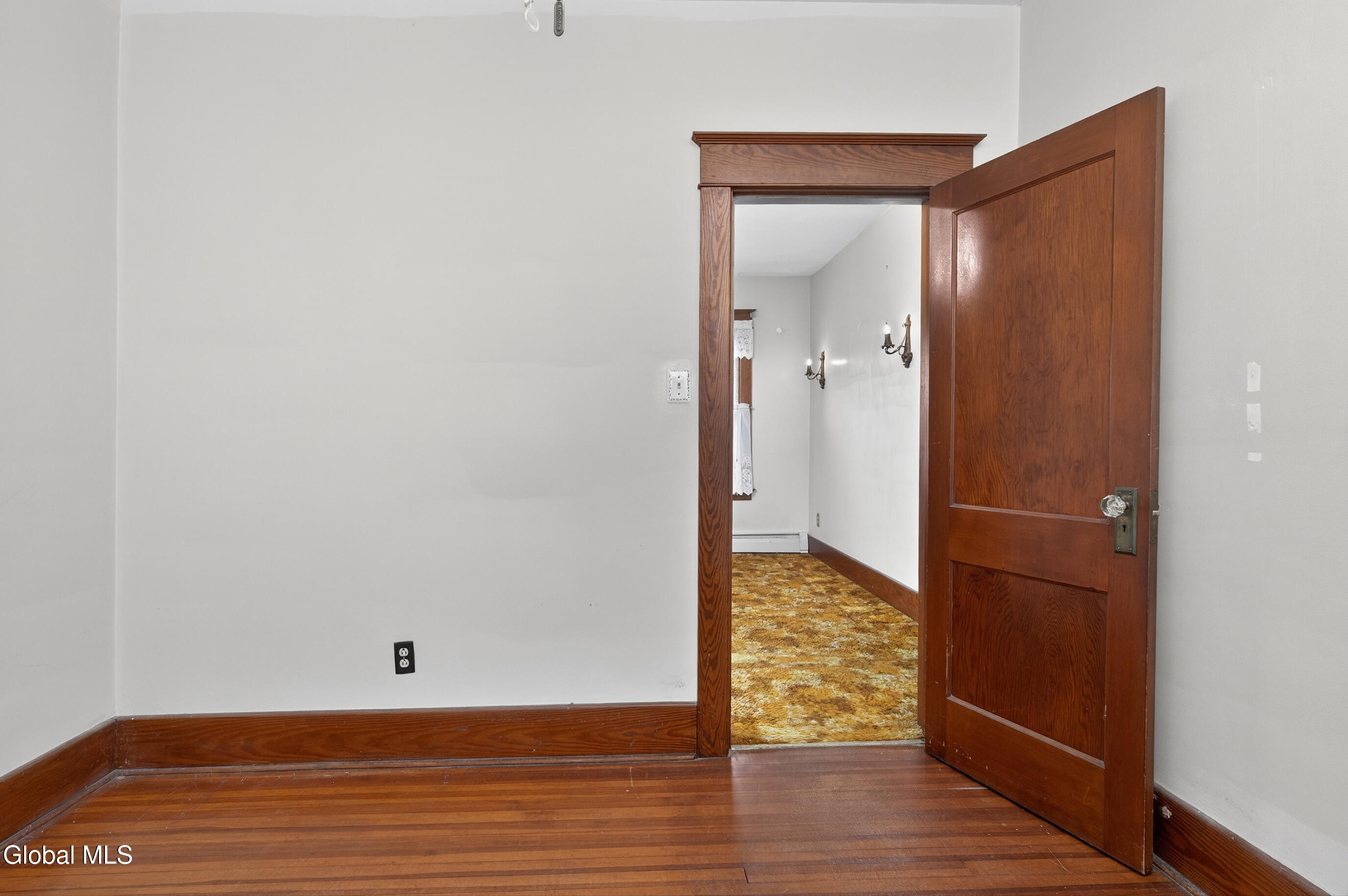 1114 Forest Road Schenectady NY 12303