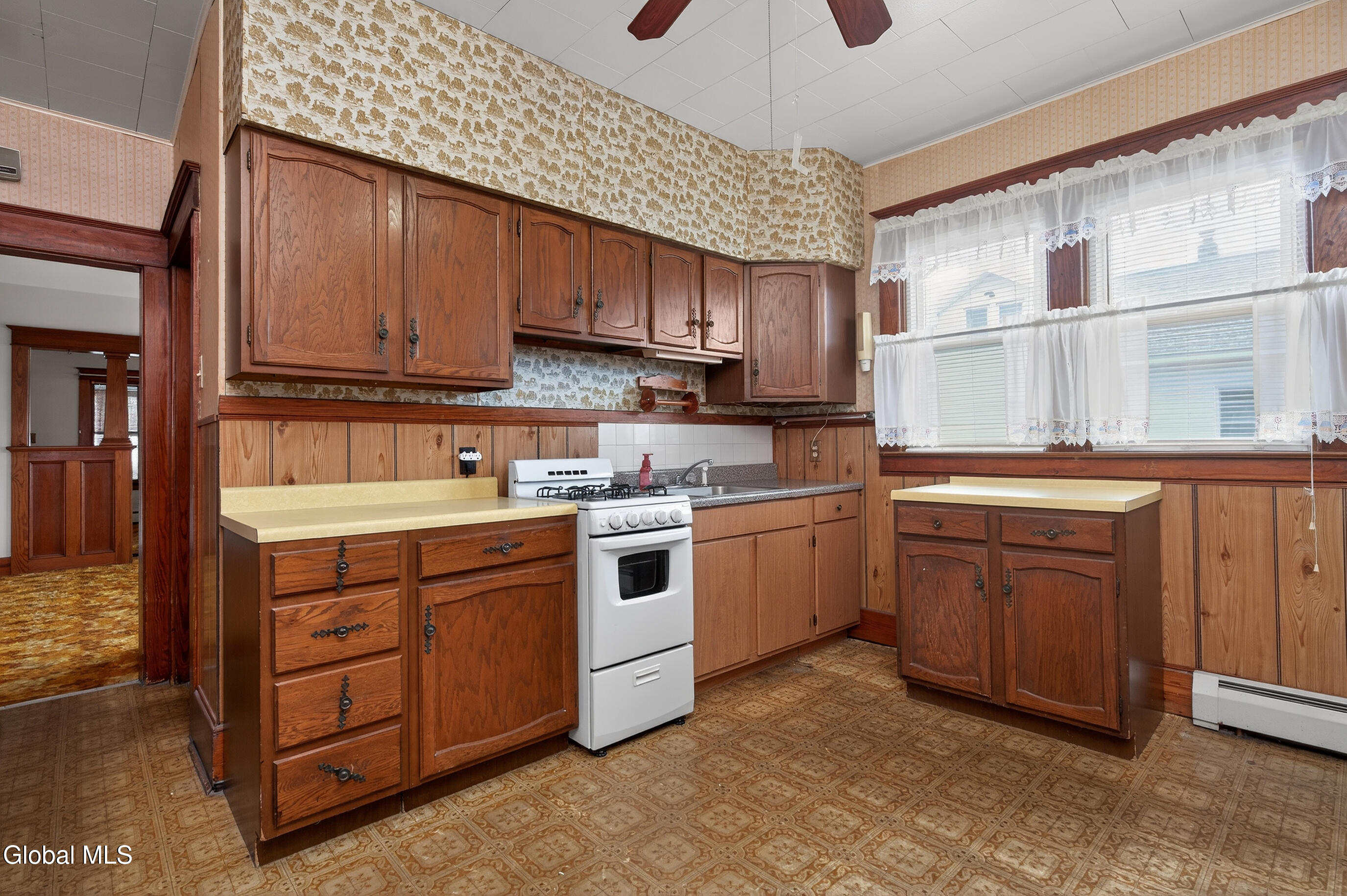 1114 Forest Road Schenectady NY 12303