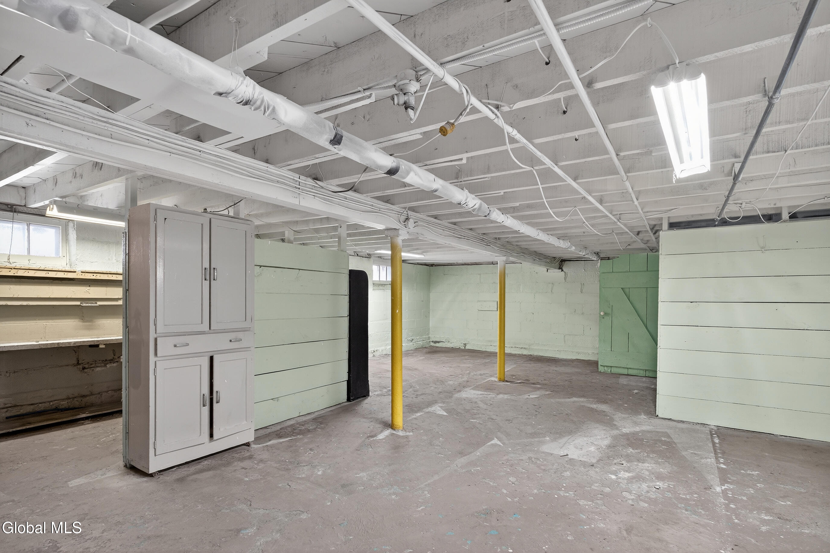 1114 Forest Road Schenectady NY 12303