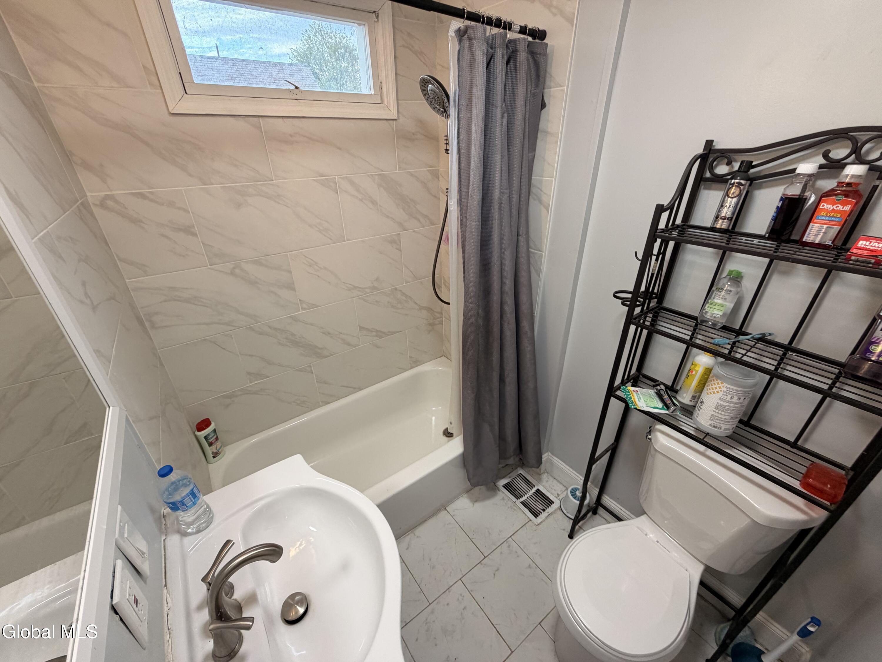 1025 Hegeman Street Schenectady NY 12306