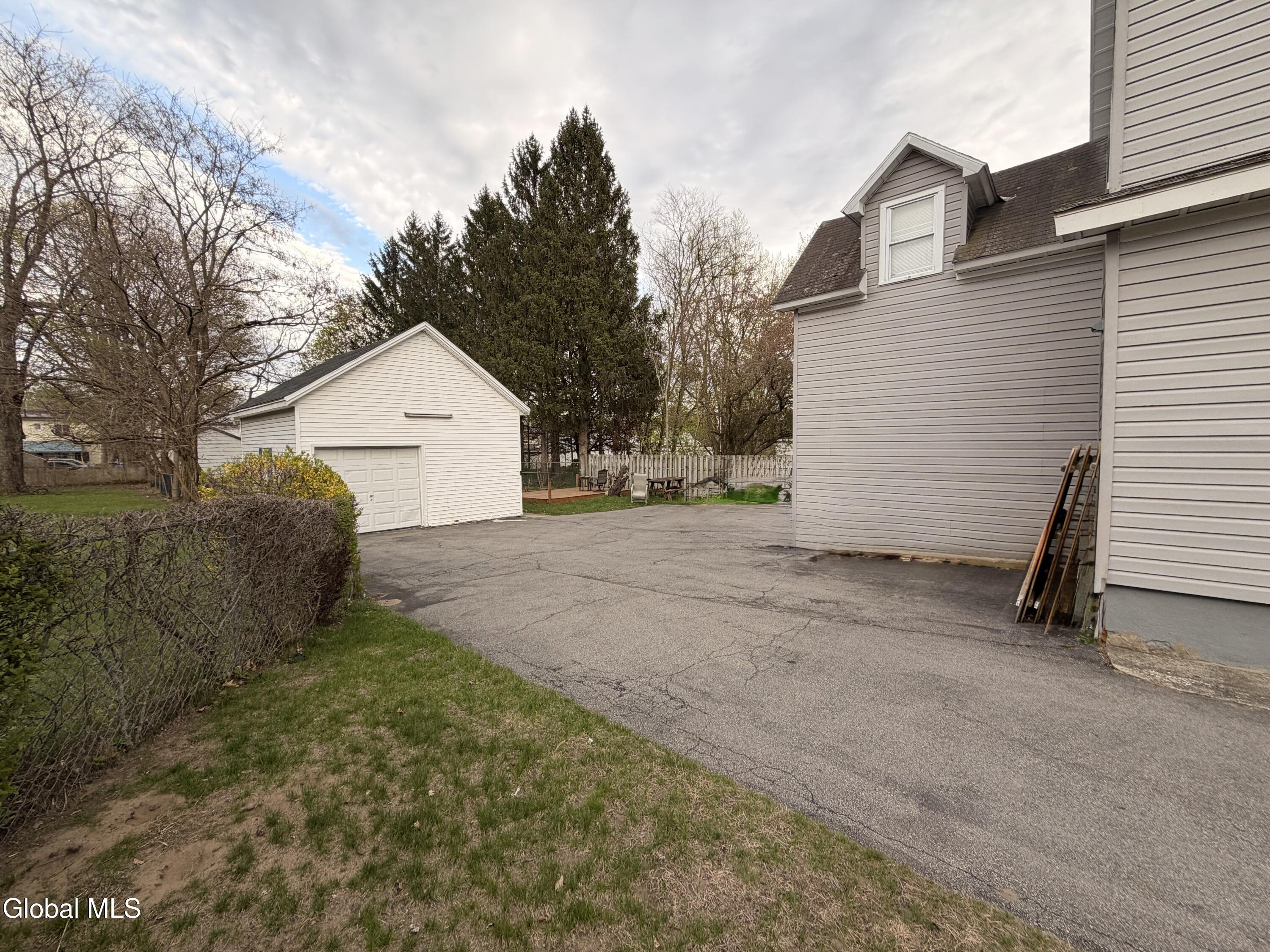 1025 Hegeman Street Schenectady NY 12306