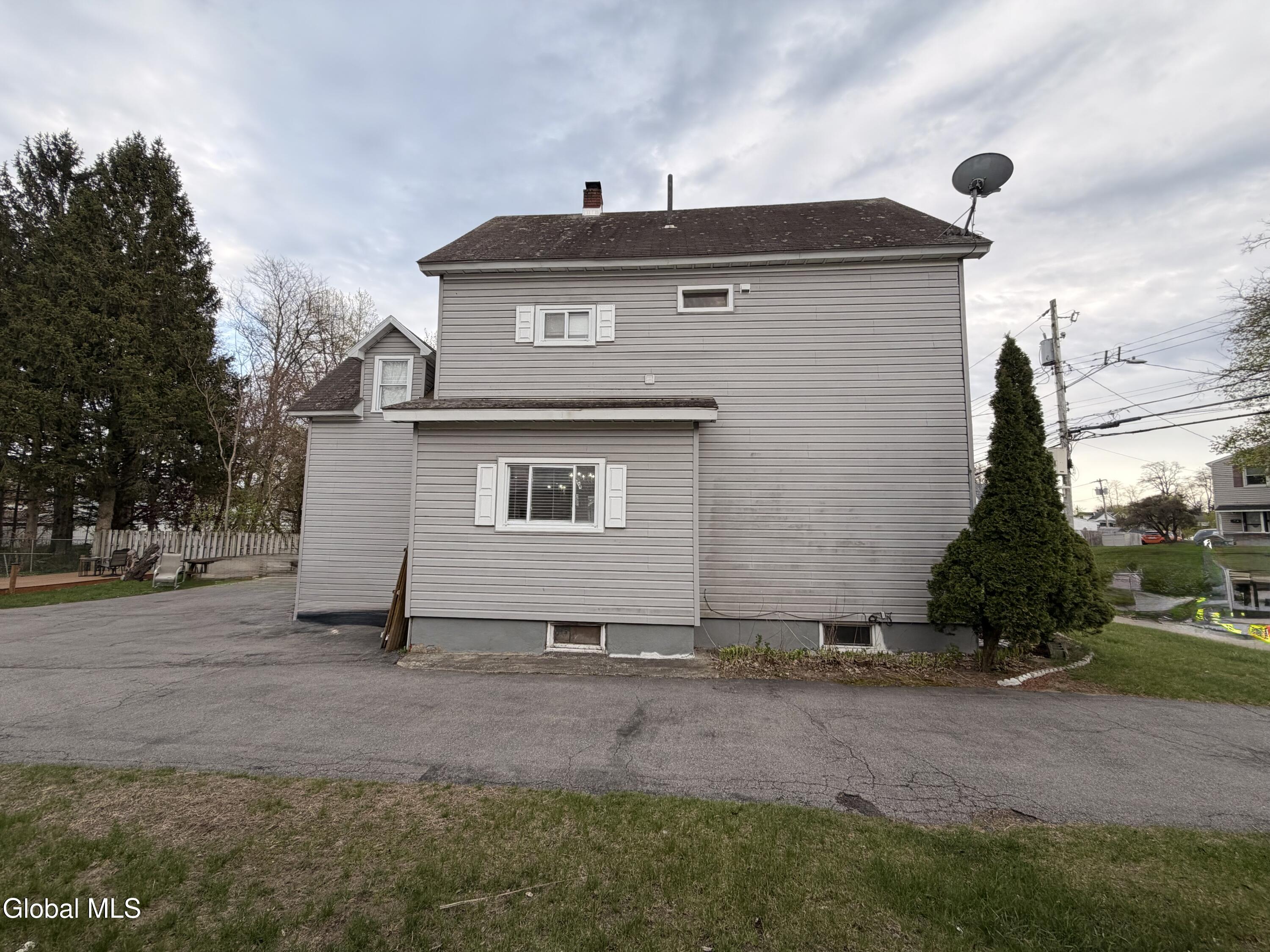 1025 Hegeman Street Schenectady NY 12306