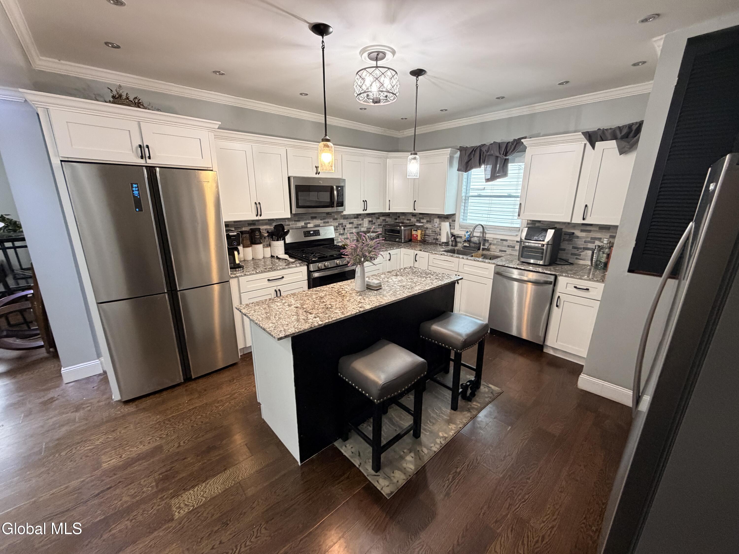 1025 Hegeman Street Schenectady NY 12306